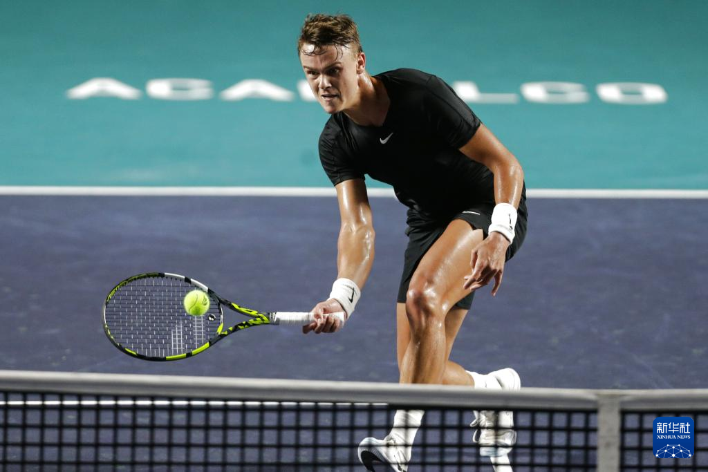 但防守端的 但防守端的