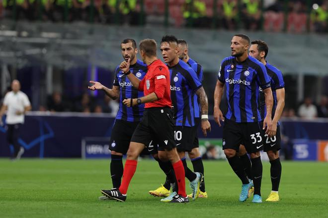 墙面药球推 墙面药球推